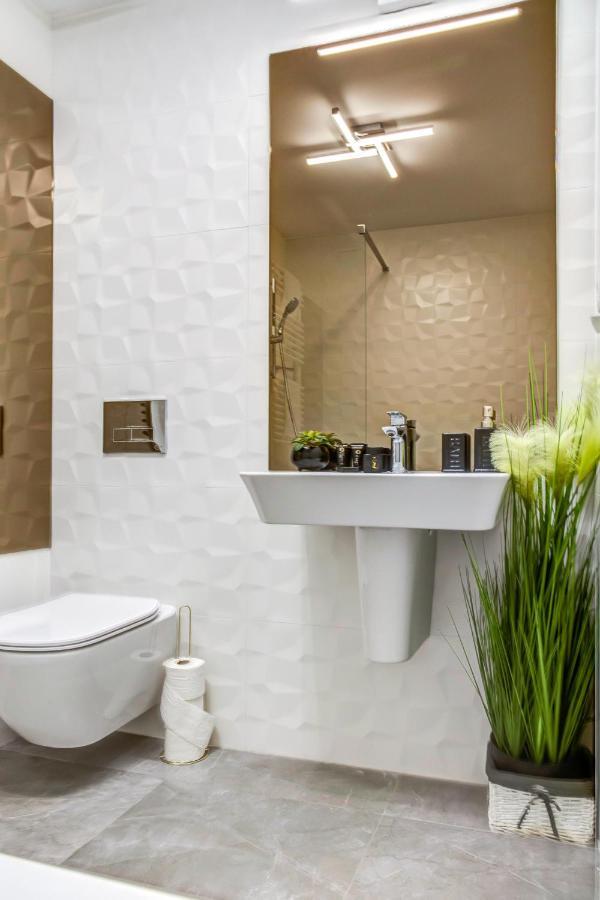 North Twin Apartment บูคาเรสต์ ภายนอก รูปภาพ