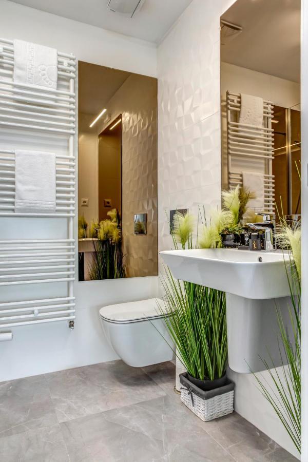North Twin Apartment บูคาเรสต์ ภายนอก รูปภาพ